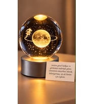 AROMA HEDİYE Işıklı Renk Değiştiren 3D Kristal Satürn Cam Küre Pilli Sevgiliye Eşe Kız Arkadaşa Özel Gün Doğum Günü Yıl Dönümü Hediyelik
