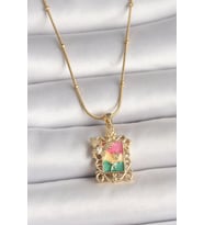 316L Çelik Gold Renk Renkli Zirkon Taşlı Kelebek İşlemeli Portre Model Kadın Kolye - TJ-BKO10024