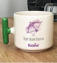 Kişiye Özel Yay Burcu İsim Yazılı Hediye T Kupa Bardak Doğum Günü Hediyesi (Yeşil)