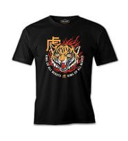 Chinese Lion King of All Beasts Siyah Erkek Tshirt