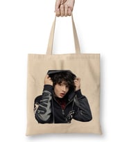 Finn Wolfhard 04 Bez Çanta Uzun Saplı