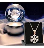Kişiye Özel Renk Değiştiren Led Işıklı Satürn Kız Küre Lamba Kristal Top Ve Kar Tanesi Kolye