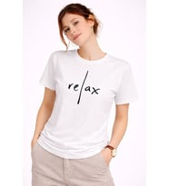 Kadın Tişört Basic Minimal Baskılı Relax Yazılı Günlük Rahat Pamuklu (Beyaz)