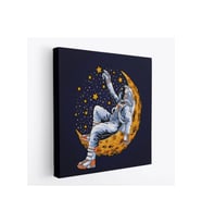 Ayda Dinlenen Astronot Kanvas Tablo-5099