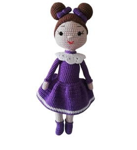 Kahverengi Saçlı Mor Elbiseli Sude Bebek Amigurumi Organik Oyuncak