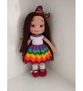 Zikzak Elbiseli Kız Amigurumi Organik Oyuncak