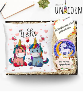 Kişiye Özel Unicorn Mesajlı Işıklı Kar Küresi & Unicorn Yastık Kutulu Hediye Seti