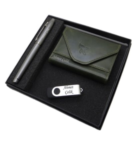 Signator D334 İsme Özel Set - Deri Kartlık + 32Gb. Usb Bellek  + Kalem Seti  İsme Özel Hediyelik Set (Karışık)