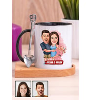 Sevgiliye Hediye Evlenme Teklifi Temalı Karikatürlü Ahşap Altlıklı Siyah Kupa Bardak