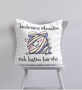 BK Gift Ruh Halim Bir Ölü Tasarımlı Yastık - Model 1