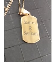 Çelik Kolye Asimetrik Kesim Kişiye Özel İsim Yazılı