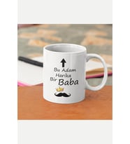 Bu Adam Harika Bir Baba Yazılı Babalar Günü Hediyesi Kupa Bardak (Beyaz)