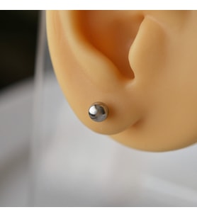 Cerrahi Çelik 5 mm Tek Top Küpe Gümüş Renk (Çok Renkli)