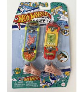 Hot Wheels Skate Retro Temalı İkili Parmak Kaykay ve Ayakkabı - Model 3 (Çok Renkli)