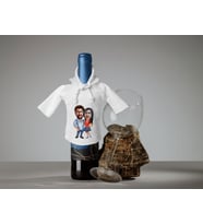BK Gift Kişiye Özel Sevgililer Karikatürlü Mini Beyaz İçki Şişesi Tişörtü , Ev Bar Dekoru, Viski, Şarap, Votka, Rakı Şişesi Tişörtü, Ev Barı-40