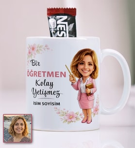 Kişiye Özel Fotoğraflı Öğretmen Kupası (Kupa Bardak) – Öğretmene Hediye  Karikatür Tasarım  Ad Soyad  “Bir Öğretmen Kolay Yetişmez”