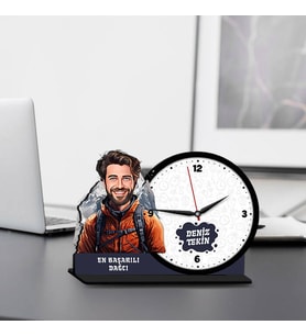 Erkek Dağcıya Hediye Karikatürlü MDF Masa Saati