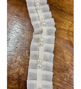 EKRU İNCİ BONCUKLU PİLELİ ŞERİT DİKİŞ GİYİM AKSESUARI EN 4 CM (1 METRE )