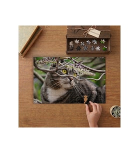 Dalların Arasındaki Kedi Tasarımı 240 parça Ahşap Puzzle Ahşap Kutuda MP06618