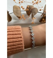 Swarovski Taşlı Özel Yonca Model Suyolu Bileklik, sevgilime hediye, kız arkadaş hediyeleri, sevgili hediyeleri, yıldönümü hediyeleri, doğum günü hediyeleri, geçmiş olsun hediyeleri, yeni iş hediyeleri