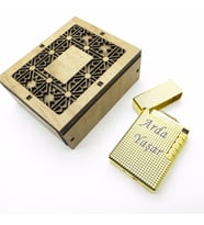 Wings İsme Özel Golden Gazlı Metal Çakmak  Ahşap Hediyelik Kutusunda