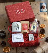 Kişiye Özel Karikatürlü Cute But Capricorn Oğlak Burcu Hediye Kutusu - Kişiye Özel Kupa Standart, Traş Kolonyası, Çakmak, Filtre Kahve Doğum Günü Hediyesi