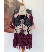 Hippybutik Tığ Işi Motifli Gri Pembe Mor Çok Renkli Püsküllü Koton Mevsimlik Hırka