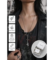 Duman Gitar Tasarımlı Unisex Kolye – Siyah Beyaz Metal Görünümlü Zincir Kolye