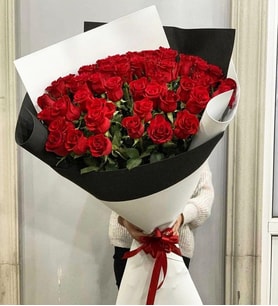 50 li kırmızı gül buketi