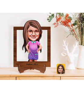 BK Gift Kişiye Özel Kız Çocuk Karikatürlü Ahşap Standlı 3D Biblo-3 (Beyaz)