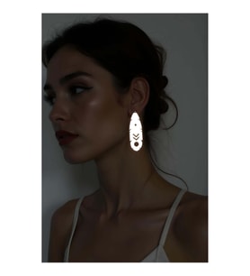 Beyaz Reflektörlü Boho Küpe, Etnik Tasarımlı Lazer Kesim Küpe