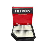 Filtron Suzuki Grand Vitara II 1.9 95 Kw, 2.4 122-124 Kw, 3.2 171 Kw 2005-2015 Büyük Tip Hava Filtresi (Beyaz-Gri)