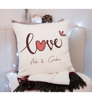Love İsim Baskı Yastık Kişiye Özel