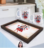 BK Gift Kişiye Özel Süper Anne Karikatürlü Doğal Ahşap Tepsi ve 2’li Kupa Bardak Seti-2