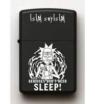 Rick and Morty Geniuses Don't Need Sleep Desenli Kişiye Özel İsimli Siyah Benzinli Metal Çakmak