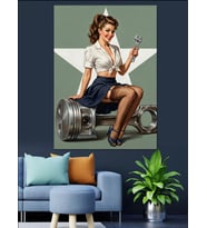 Piston Üzerinde Pin-Up Tamirci Dekoratif Kanvas - Mdf Ahşap Tablo