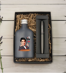 BK Gift Kişiye Özel The Baba Karikatürlü Antrasit Tasarım Cam Şişede Kolonya 200 ml ve Metal Roller Kalem ve Hediye Kutusu-4, Babaya Hediye, Babalar Günü Hediyeleri, Hediyelik Baskılı Kolonya
