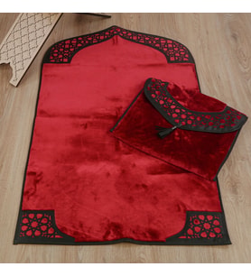 Lüks Çantalı Kaymaz Deri Tabanlı Soft Yumuşak Peluş Seccade Bordo (Seccade 72*228 cm, Çanta 39*44 cm)