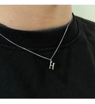 Kişiye Özel Kararmaz Çelik Kolye Harfli Hediye Kutulu Yazılı Kişiselleştirilebilir Harfli Kolye