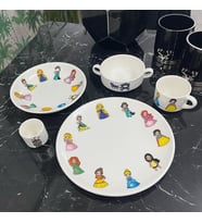 TEBAK COLLECTİON İSİMLİ 5 PARÇA PORSELEN PRENSES DESENLİ ÇOCUK YEMEK TAKIMI
