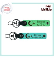 Çocuğuna Hatıralık – Çocuk Ve Ayyıldız Temalı İsimli 2’li Anahtarlık Takım, Fıstık Yeşil-Turkuaz