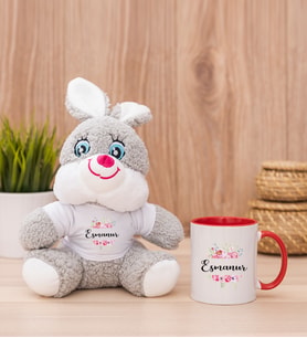 Kişiye Özel Çiçek Çerçeveli İsimli Peluş Tavşan ve Kırmızı Kupa