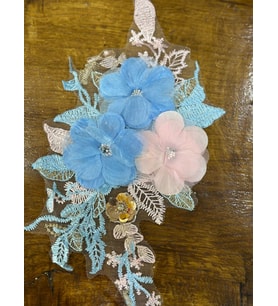 PAYETLİ ÇİÇEKLİ KABARTMA GÜPÜR APLİKE DİKİŞ AKSESUARI 36X18 CM