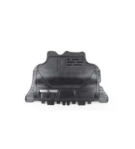 5q0825236p Audi A3 Alt Muhafaza Dizel 2013-2017