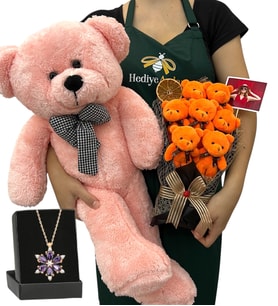 Fotoğraflı 7'li Peluş Ayıcık Buketi, Gerçek Ametist Taşlı Lotus Kolye ve Pembe Ayıcık (Model 3)