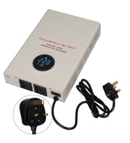 Powermaster SLIM-1500 Otomatik 1500VA Kombi Voltaj Regülatörü (İngiliz Fişli Ve Evrensel Çoklu Soketli)