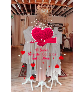 Kalp İçinde Kalpler Sevgililer Gününüz Kutlu Olsun Cam Vitrin Oda Stickerı 70cm