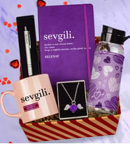 eJOYA Sevgiliye Özel "Sevgili" Tasarım Defter & Kalem & Matara & Kupa & Kristal Taşlı Melek Kanatları Kolye Hediye Kutusu 112801