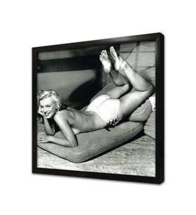 Siyah Beyaz Marilyn Monroe Çerçeveli Cam Tablo