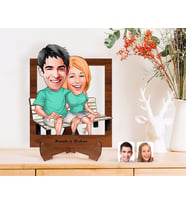 BK Gift Kişiye Özel Sevgililer Karikatürlü Ahşap Standlı 3D Biblo-55 (Beyaz)